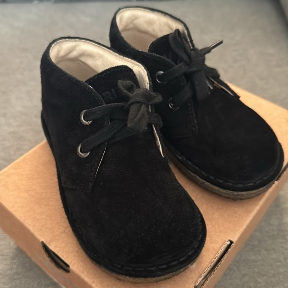 Naturino Milky Black Suede Toddler Lace up Booties. US Size 6 or EU Size 22. - Picture 2 of 7